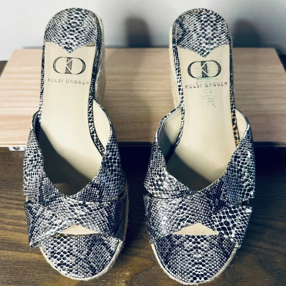 Kelsi Dagger‎ Bianca Snakeskin Print Espadrille Wedge Sandals Grey Black Size 6